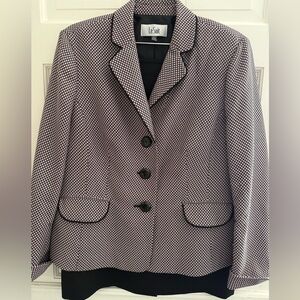 Le Suit Black-and- Ballet Pink Textured Pattern Blazer and black skirt